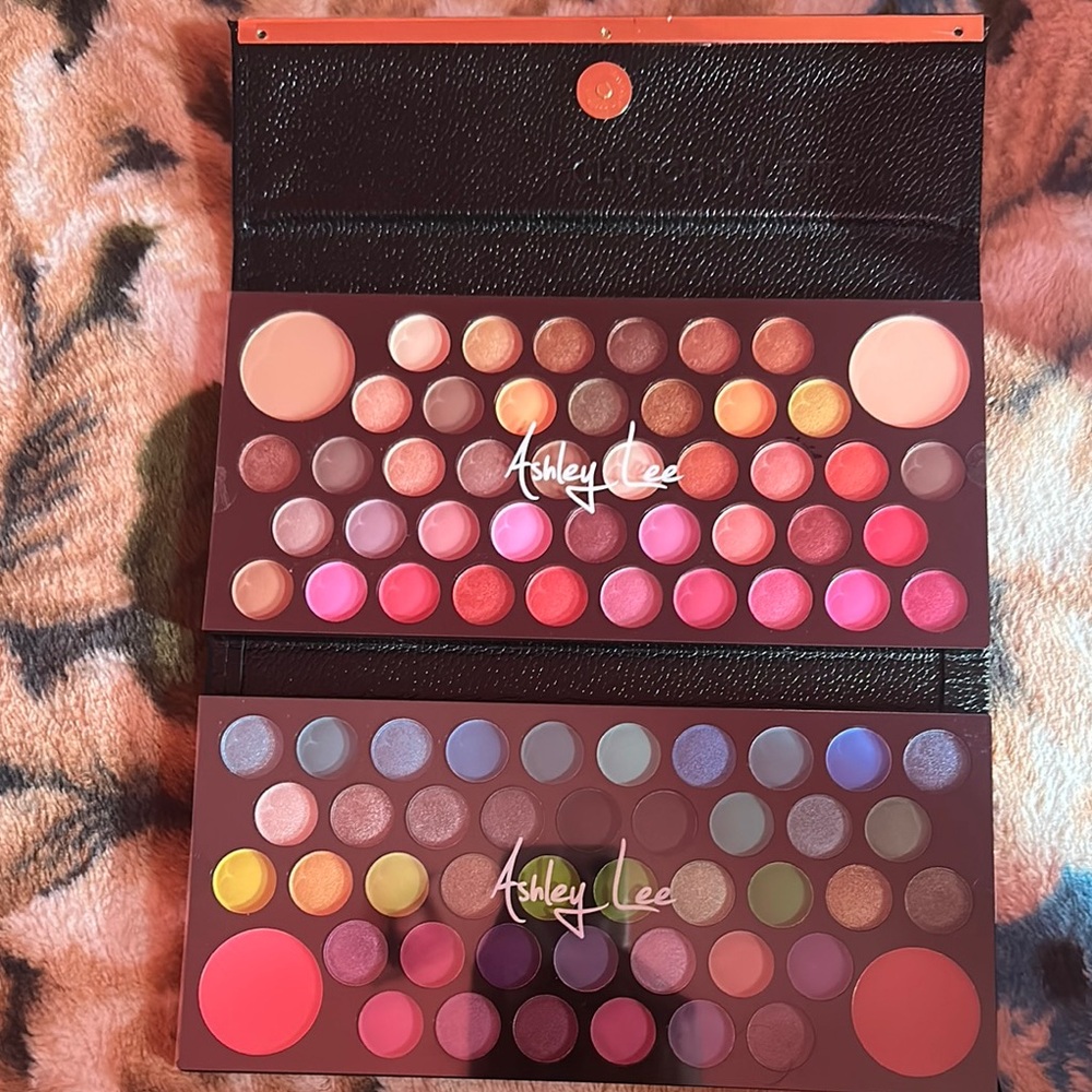 Ashley Lee Multicolor Eyeshadow Palette